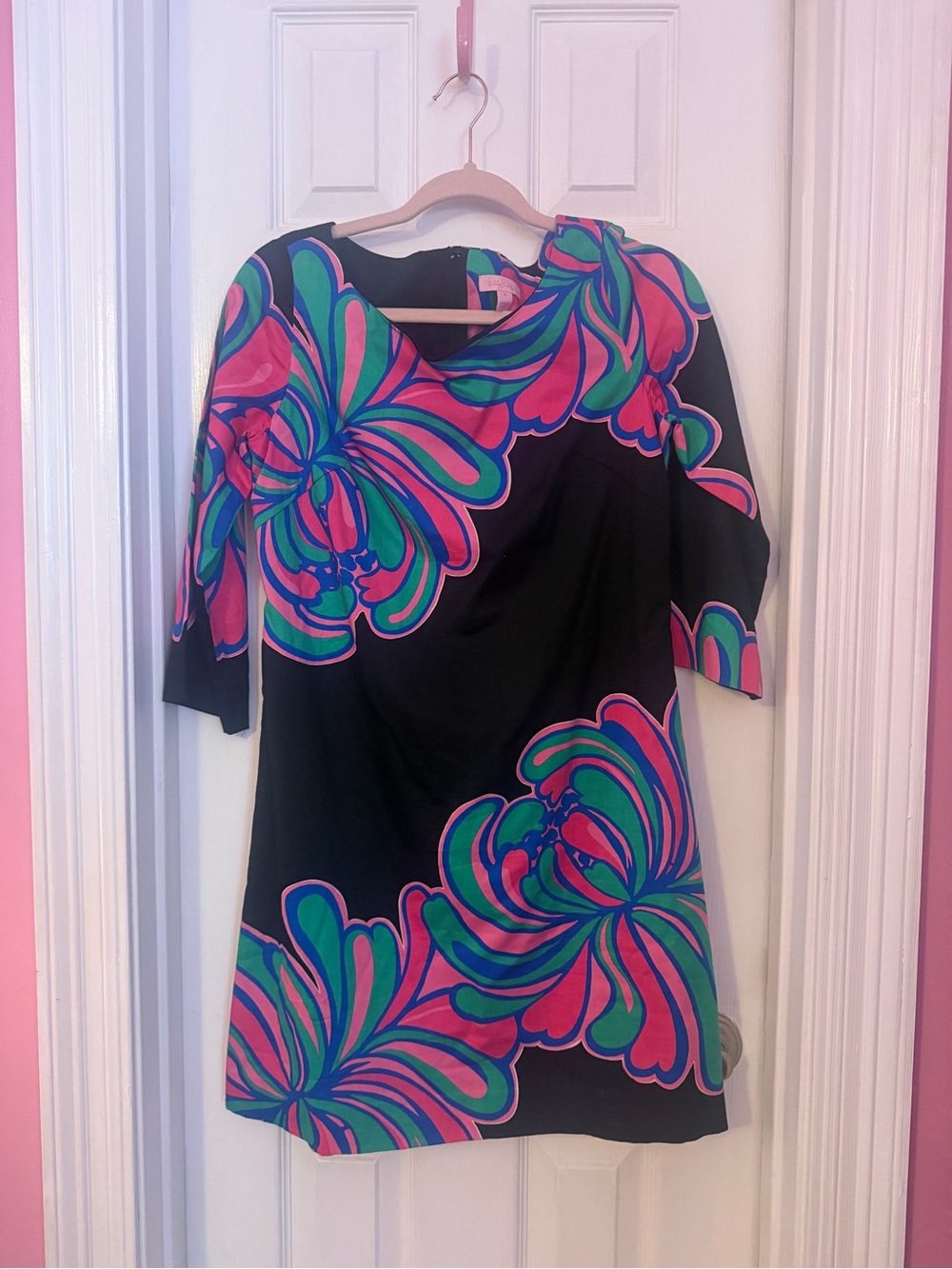 EUC Lilly Pulitzer Shauna Tunic Black Dress with Bold Pink & Teal Floral Print